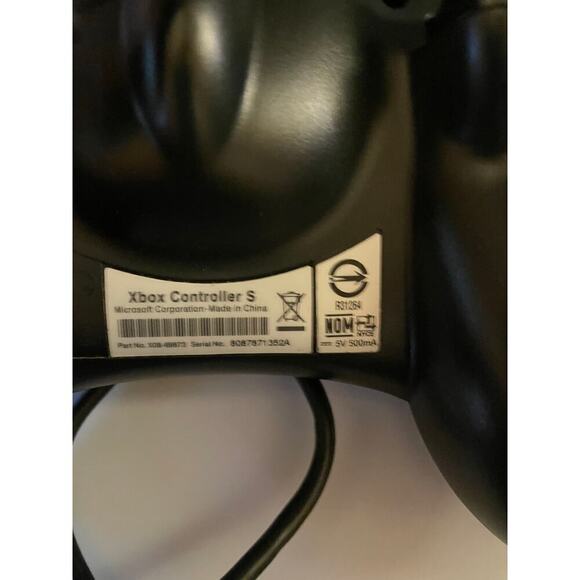 Microsoft XBOX controller S series. Untested - Picture 3 of 3